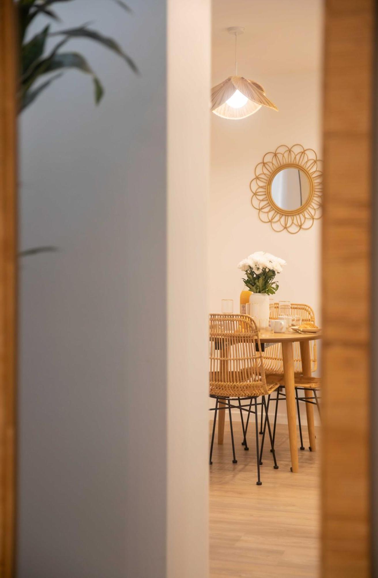 Nice 2 Bed Flat - Hyper Centre St Tropez Saint-Tropez Buitenkant foto